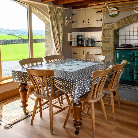 Finest Retreats - Shepherds At Mile House Farm *