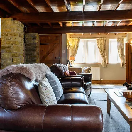Holiday home Finest Retreats - Shepherds At Mile House Farm