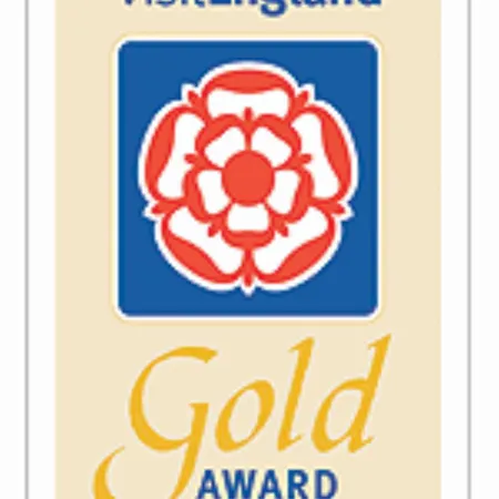 Finest Retreats - Shepherds At Mile House Farm בית נופש