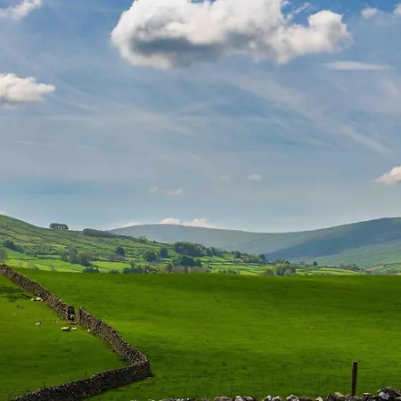 Finest Retreats - Shepherds At Mile House Farm ברייסון סיטי