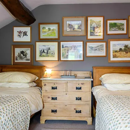 Finest Retreats - Shepherds At Mile House Farm ברייסון סיטי